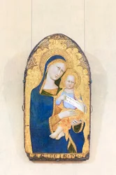 マドンナと子供、マエストロ・デッラ・マドンナ・ディ・パラッツォ・ベネチア、シエナ、14世紀前半に活躍、国立古代美術館、ローマ、イタリア