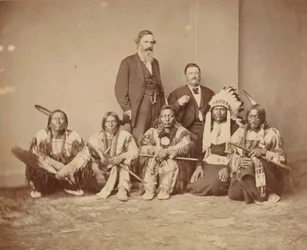 J.E.スミス将軍とインディアン（1870年代