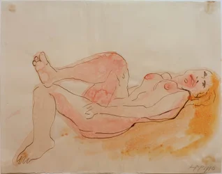 横たわる裸体