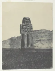 グルナ《メムノンの像》テーベ、184951年、1852年印刷。
