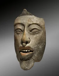 インセンサリオの支配者の頭部、AD600～900年（彩色済み土器