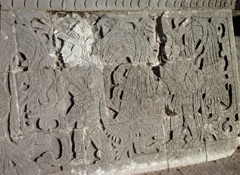 大規模なボールコート（750～1200年