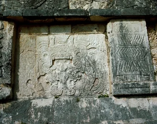 大広場のヴィーナス・プラットフォーム、750～1200年