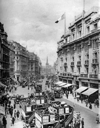 リージェントストリート、ロンドン、1926-1927