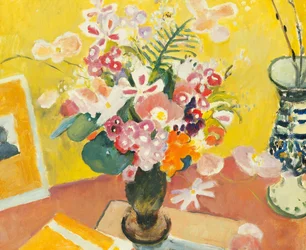 花瓶の中の春の花