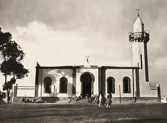 ファシスト時代の帝国建設：アスマラのモスク、1936年09月05日（モノクロ写真