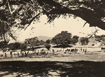 ファシズムの時代に帝国を築く：下層平野の井戸 1936年09月05日（モノクロ写真