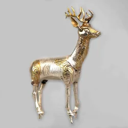 スタッグ、アルハンガイ州、カシャート寺院、ツァイダム、モンゴル、730年頃（銀と金メッキ）