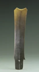 二股ノミ（張）、Qijia文化、紀元前2500-2000年（翡翠）