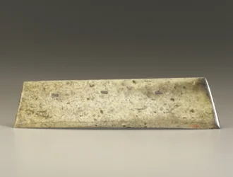 二股ノミ（張）、Qijia文化、紀元前2500-2000年（翡翠）