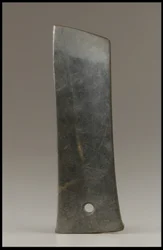 収穫用ナイフ（hu）、Qijia Culture、c.2500-2000 BC（ヒスイ）