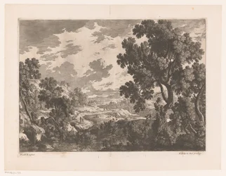 曲がりくねった道のある川の風景