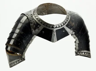 アルメインカラー、c.1580（モダンレザーで塗装されたスチール）