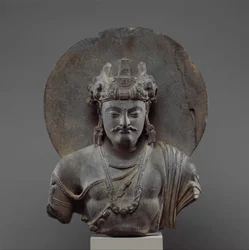 釈迦牟尼菩薩胸像 3～4世紀（シスト