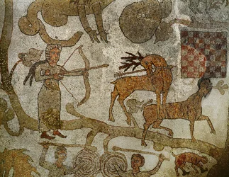 牡鹿を殺す女神ディアナ；南イタリア、オトラントの大聖堂のモザイク床から（モザイク画）
