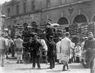 ビリングスゲート マーケット、ロンドン、1893 年