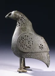鳥の形をしたペルシャの青銅製香炉、12世紀