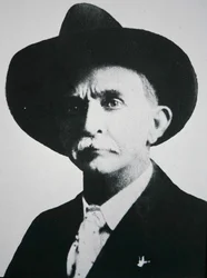 ウィリアム・ジェシー・マクドナルド大尉（1852-1918）（モノクロ写真）