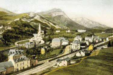 ルルド、フランス、c。 1905年（写真）