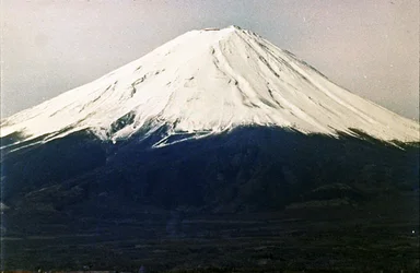河口湖から見た富士山（写真）