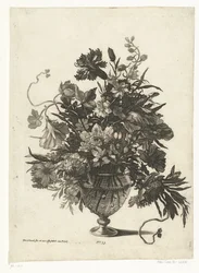 花とガラスの花瓶 花束の花瓶（シリーズ名）