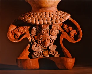 脱着可能な前部を持つ人物像、テオティワカン文化圏（陶製）（394483の細部