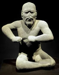 先コロンブス期美術、オルメカ文明: 「レスラー」、メキシコのベラクルス出土の彫刻。メキシコ国立人類学博物館、メキシコシティ、メキシコ