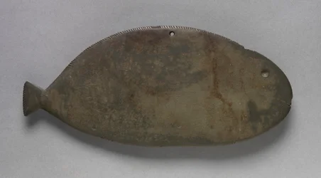 魚の形をしたパレット 前3500～2950年頃（グレイワッケ