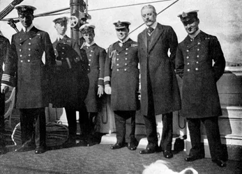 ロイヤルヨットのビクトリアとアルバート3世に乗船したクリスチャニアオスロ（ノルウェー）、1908年。