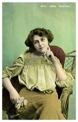 ドラ・バートン、イギリスの女優、c1905-1919。