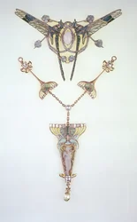 ラリックの髪飾りとフィリップウォルファースのペンダント（1858-1929）