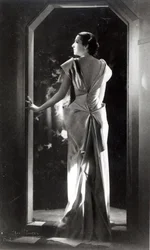 Madeleine Vionnet（1876-1975）がデザインしたドレス