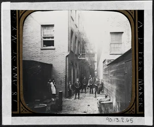 マレンの路地、チェリーヒル、1890年頃（銀ゼラチンプリント）