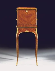 ルイ15世のジュエリーホルダー