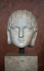 美術 ローマ 皇后バルビア・オルビアーナの頭部（3世紀） 大理石製