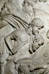 ローマの美術「トラヤヌス帝（53-117）の時代に建設されたローマのトラヤヌスの柱（Colonna Traiana）の浅浮彫りを再現した1862年の型。トラジャネ柱