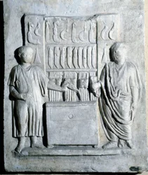 ローマ時代のナイフ屋の看板。Museo di Ostia（オスティア