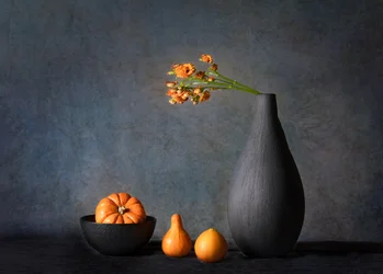 オレンジ色の秋の静物画