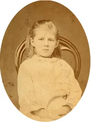 リュボフ・F・ドストエフスカヤの肖像 (1869-1926)、作家フョードル・ミハイロヴィッチ・ドストエフスキー (ヒョードル、フィオドール・ドストエフスキー、ドストエフスキー、ドストエフスキー) (1821-1881) の娘。 アルブミンの写真