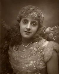 フィリス・ブロートン、イギリスの女優、1884年