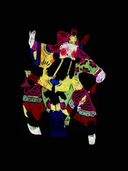 仮面をつけた京劇の男性キャラクター。中国の民芸品、京劇の仮面をつけた男性キャラクター。