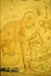 古代エジプト、壁面彫刻／絵画、ペトシリスの墓、トゥナ・エル・ゲベル、紀元前300年、彫刻家（写真）