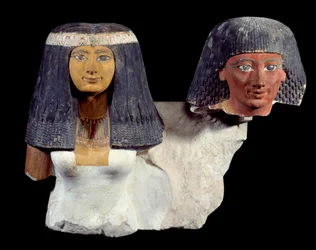 古代エジプトのアート。セニョンファーとその妻ハトシェプスト（紀元前1410年）。第18王朝新帝国の彫刻。パリ、ルーヴル美術館。