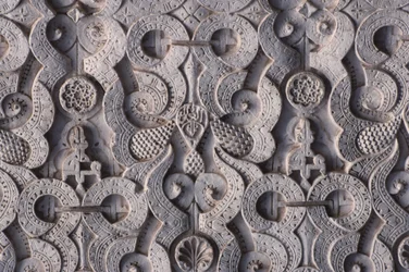 1565年にサーディアンが建てた壁の詳細（スタッコ製