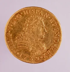 スペインの金貨（8ecu）：フィリップ（フィリッポまたはフィリップ）5世（1700-1746年）の時代。1739年 直径3.6cm ナポリ、ムゼオ・アルケオロジコ
