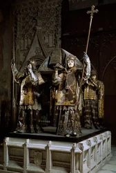 航海者クリストファー・コロンブス（クリストフォロ・コロンボ、クリストバル・コロン）（1451-1506年）の墓。スペイン、セビリア大聖堂（カテドラル・デ・サンタ・マリア・デ・ラ・セデ）
