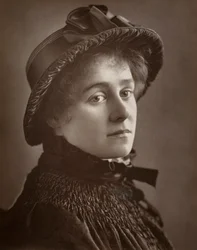 ケイト・ローク、イギリスの女優、1883年