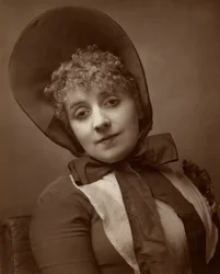 ケイト・サントリー、アメリカ生まれのイギリス人女優、歌手、コメディアン、劇場支配人、1883年