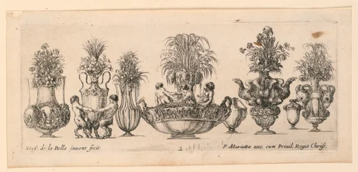 花瓶、「さまざまな花瓶のコレクション」より