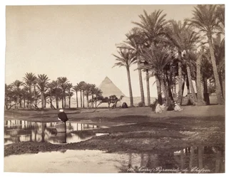 エジプトのピラミッド、1900年頃（写真）